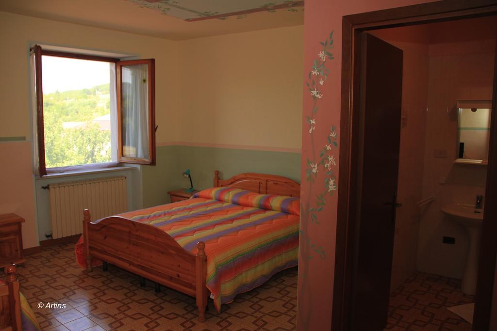 Agriturismo La Praduscella Fivizzano Room photo